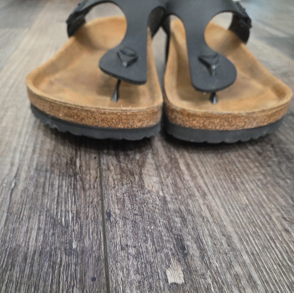 Birkenstock Gizeh Size W9 M7 Black Sandal - Picture 4 of 8